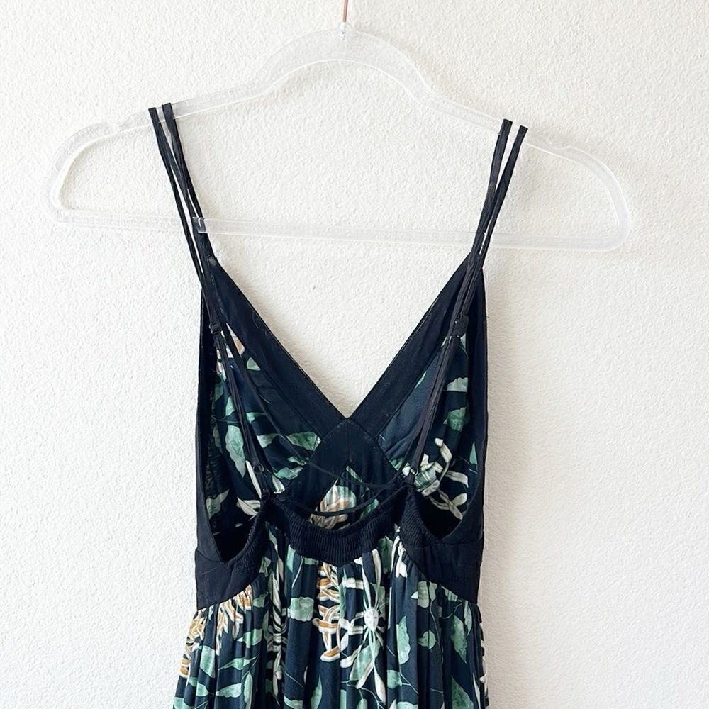 Urban Outfitters Strappy Back Floral Wide Leg Jumpsuit - Picture 11 of 14